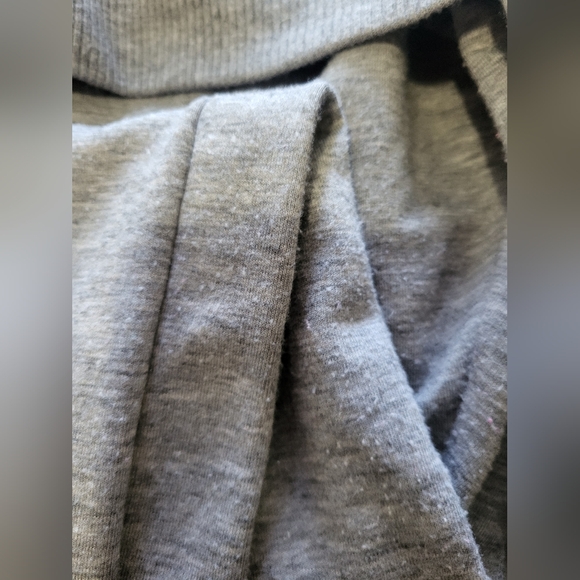 Victoria's Secret Sweatpants Set with Red Heart Sequins - Picture 2 of 9